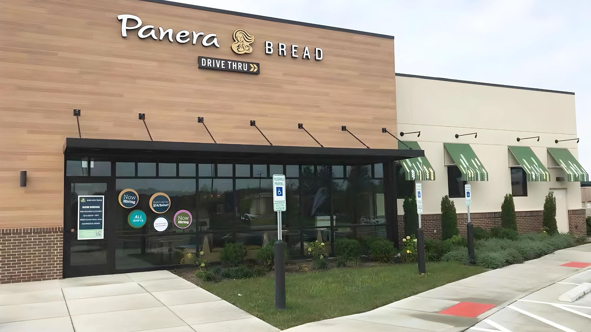 Panera Bread Avon OH Front of Building Fast Casual Restaurant