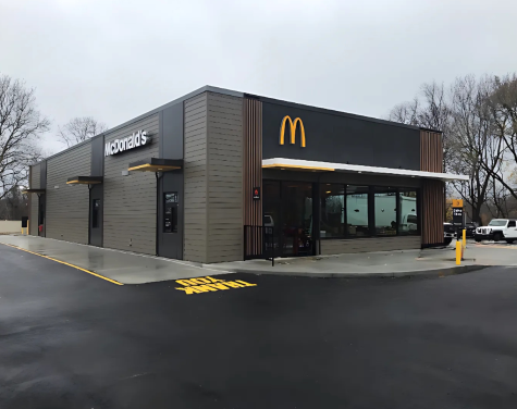 McDonalds Louisville Ohio Front of Building