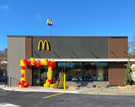 McDonalds Toronto OH Front Entrance v2