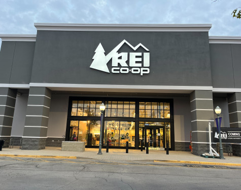 REI Co Op Louisville KY Summit Plaza Mall Front of Building